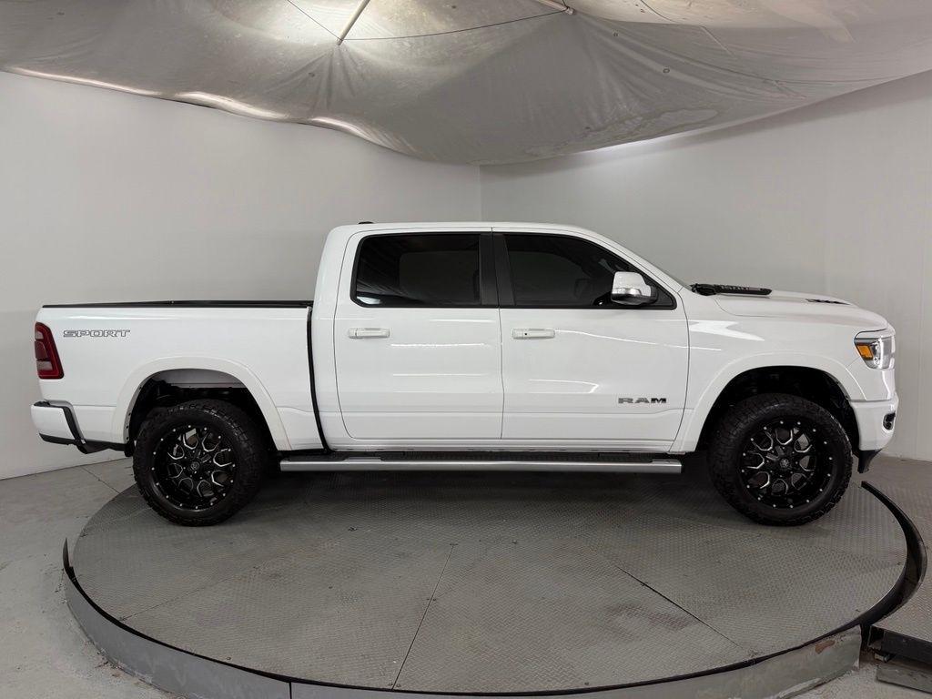 RAM 1500 Laramie 4x4 Crew Cab 5'7" Box 2021