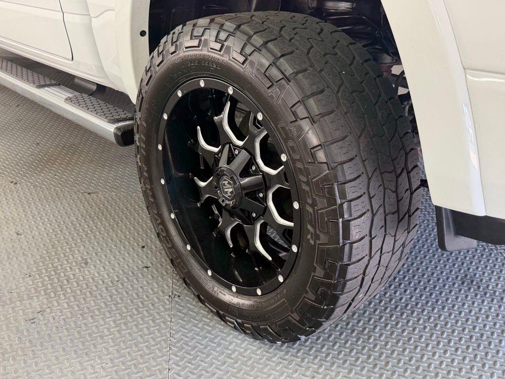 RAM 1500 Laramie 4x4 Crew Cab 5'7" Box 2021