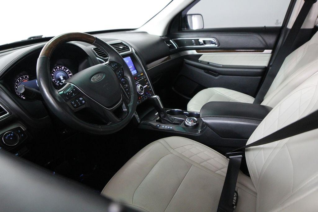 Ford Explorer Platinum 4WD 2018