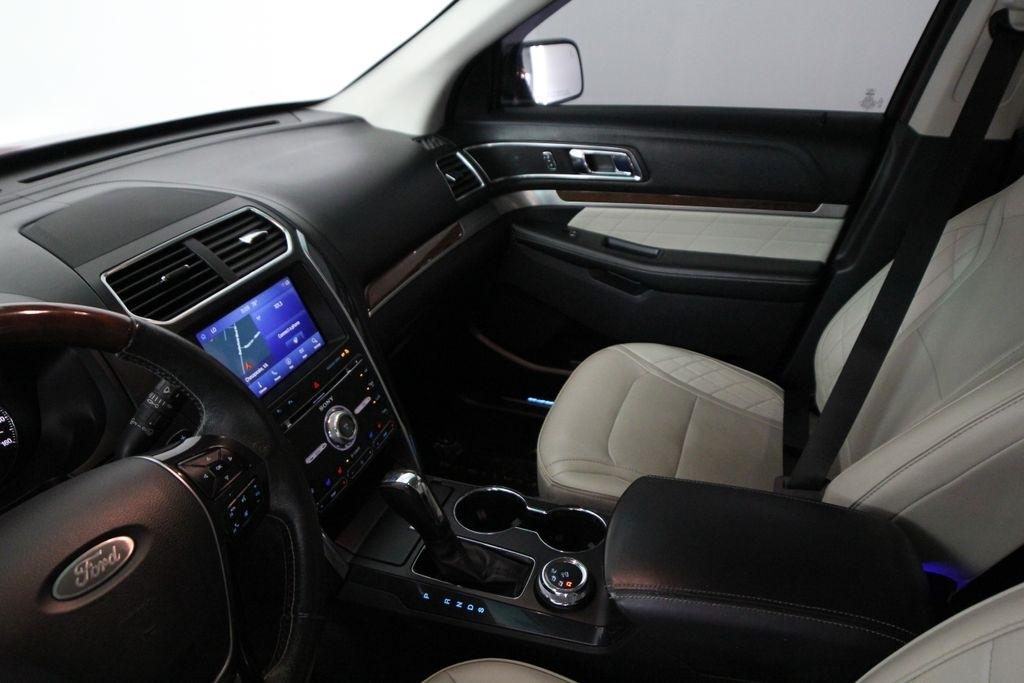 Ford Explorer Platinum 4WD 2018