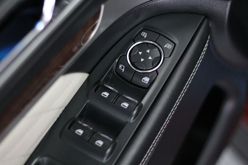 Ford Explorer Platinum 4WD 2018