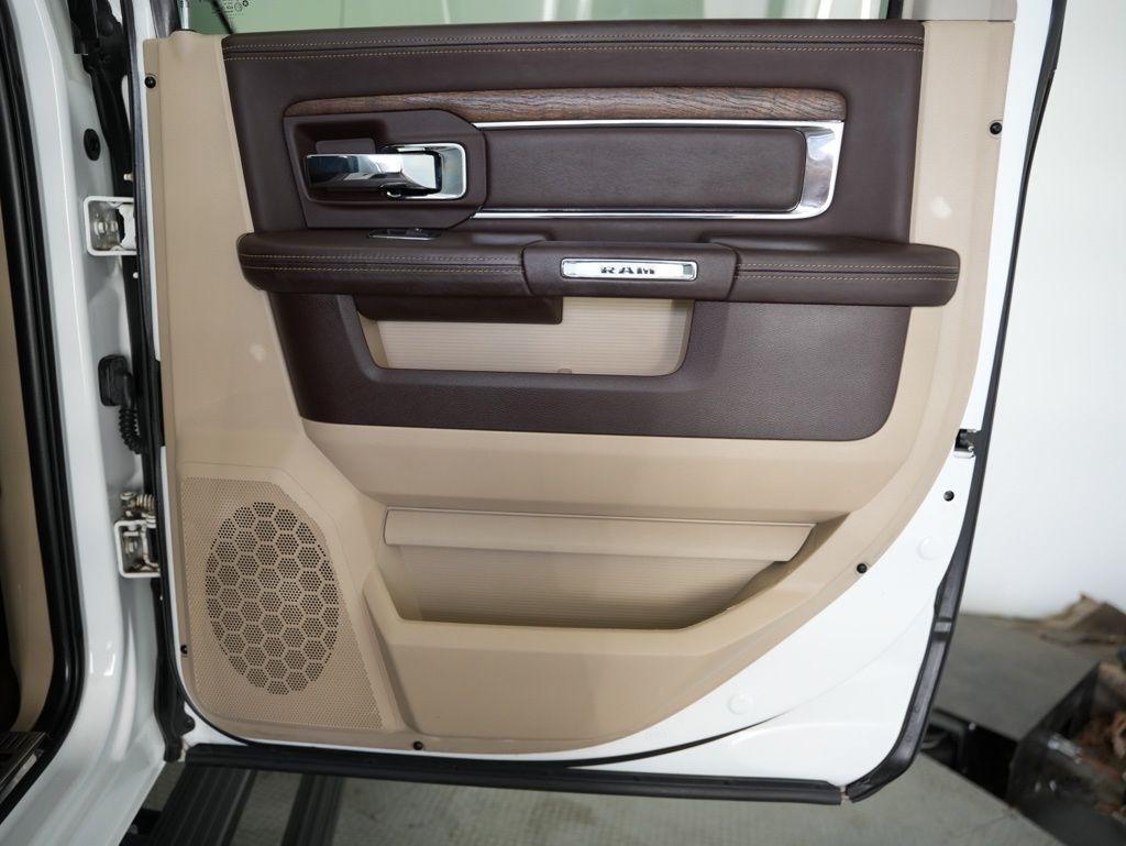 RAM 3500 4WD Crew Cab 149" Longhorn 2015