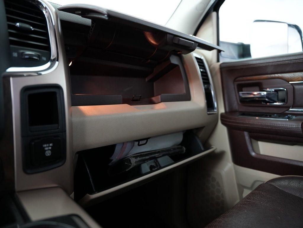 RAM 3500 4WD Crew Cab 149" Longhorn 2015