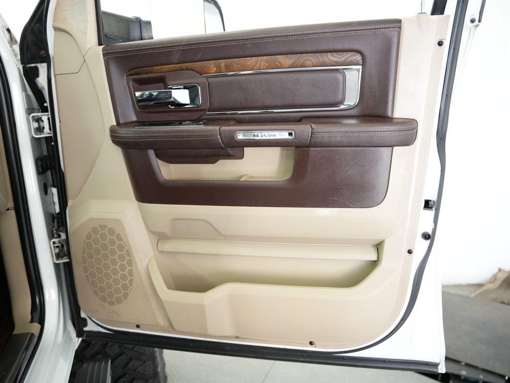 RAM 3500 4WD Crew Cab 149" Longhorn 2015