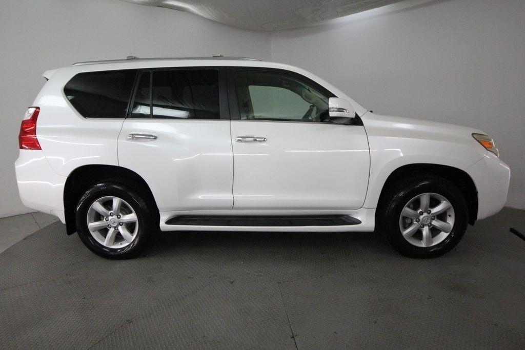 Lexus GX 460 4WD 4dr 2011