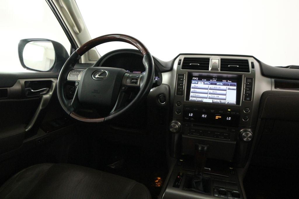 Lexus GX 460 4WD 4dr 2011
