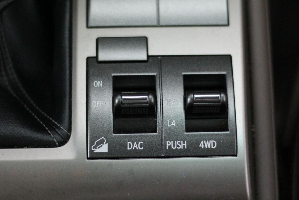 Lexus GX 460 4WD 4dr 2011