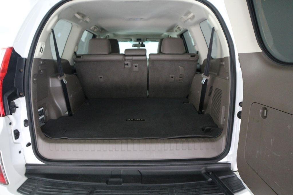 Lexus GX 460 4WD 4dr 2011