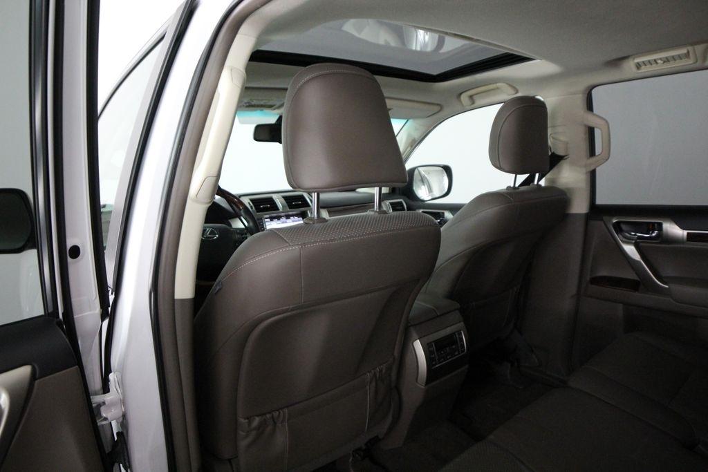 Lexus GX 460 4WD 4dr 2011