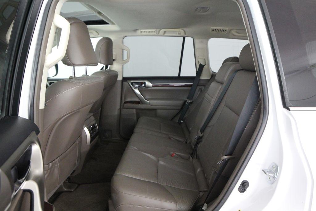 Lexus GX 460 4WD 4dr 2011