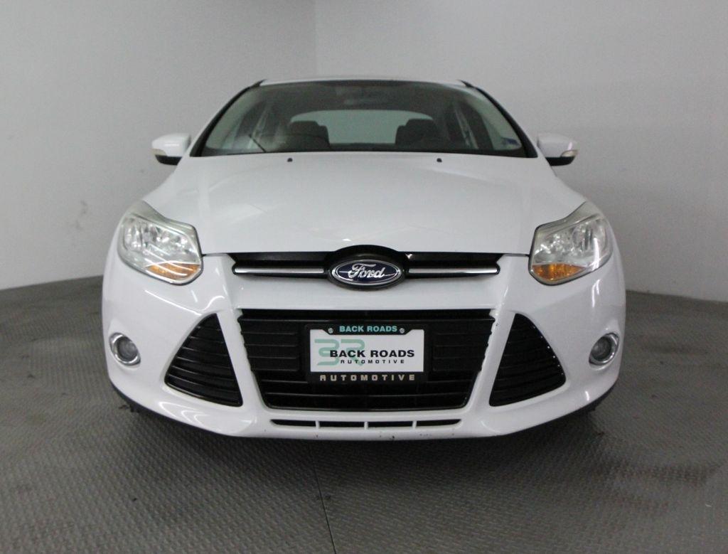 Ford Focus 4dr Sdn SEL 2012