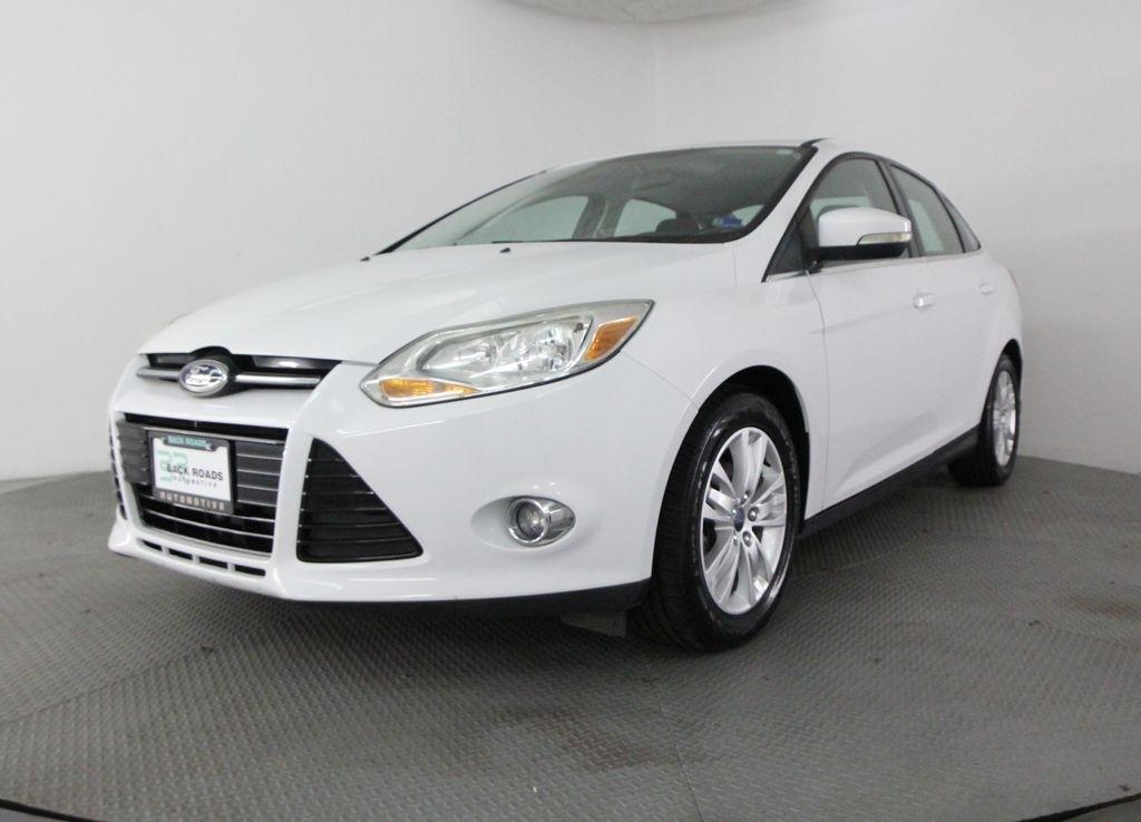 Ford Focus 4dr Sdn SEL 2012