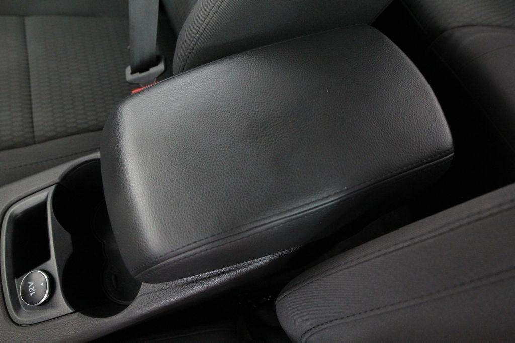 Ford Focus 4dr Sdn SEL 2012