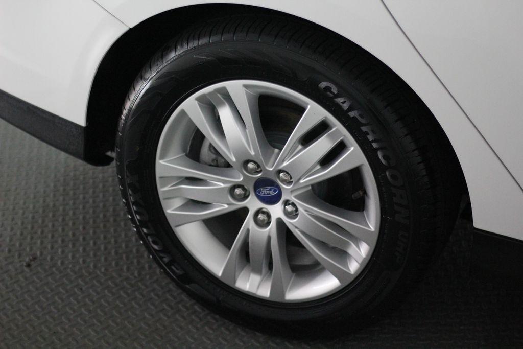 Ford Focus 4dr Sdn SEL 2012