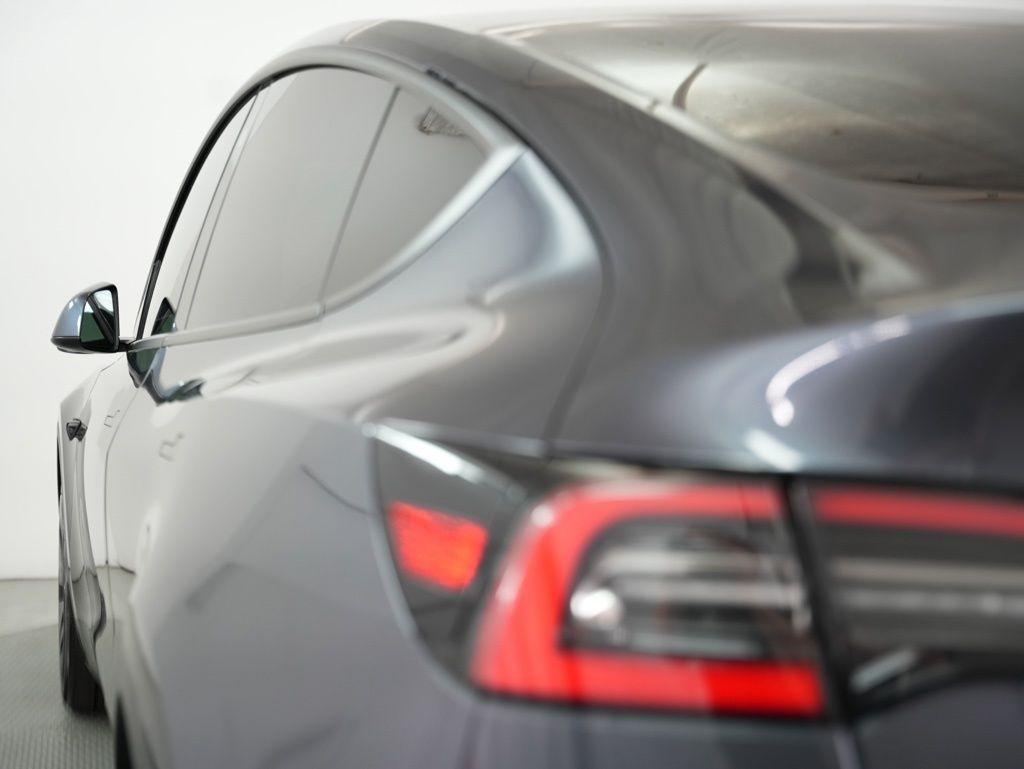 Tesla Model Y Long Range AWD 2021