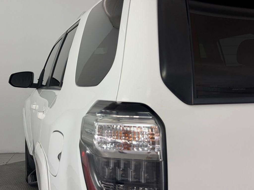Toyota 4Runner 4WD 4dr V6 Trail Premium (Natl) 2015