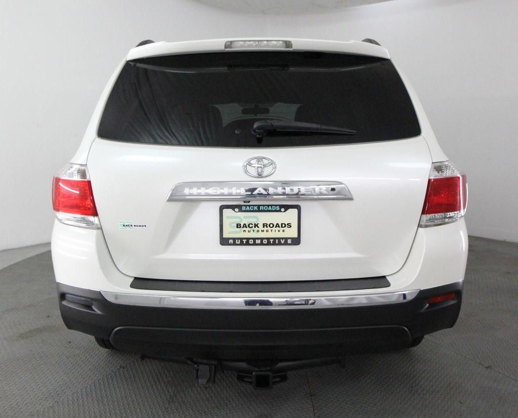 Toyota Highlander FWD 4dr V6 Base (Natl) 2011