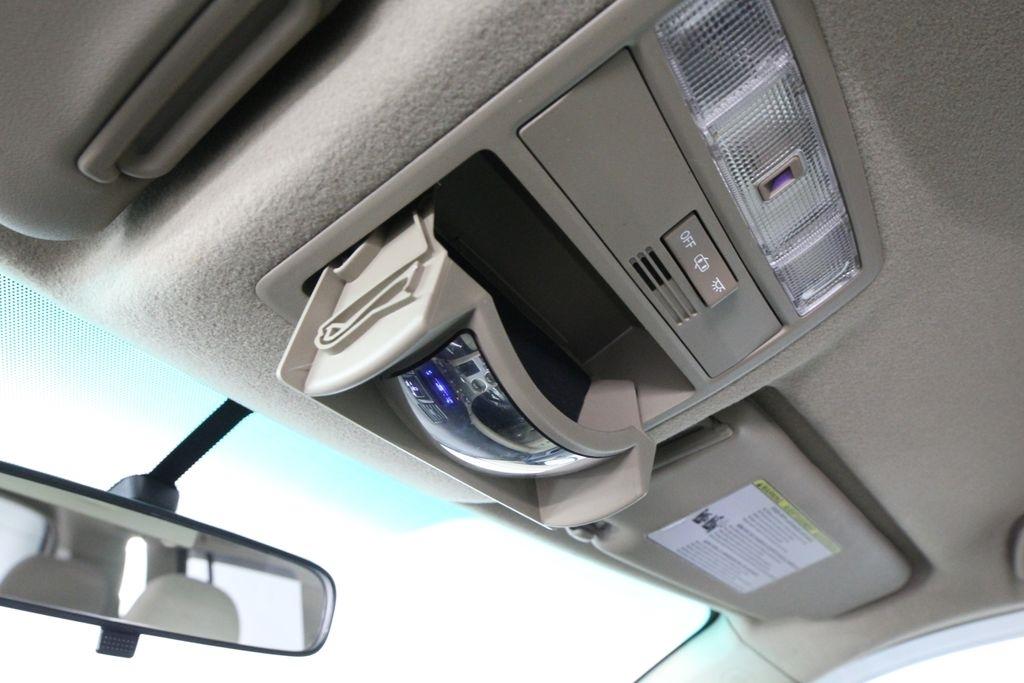 Toyota Highlander FWD 4dr V6 Base (Natl) 2011