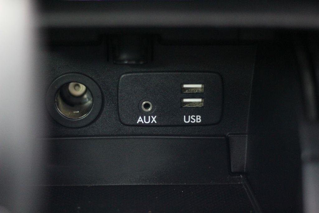 Subaru Outback 4dr Wgn 2.5i Premium PZEV 2015