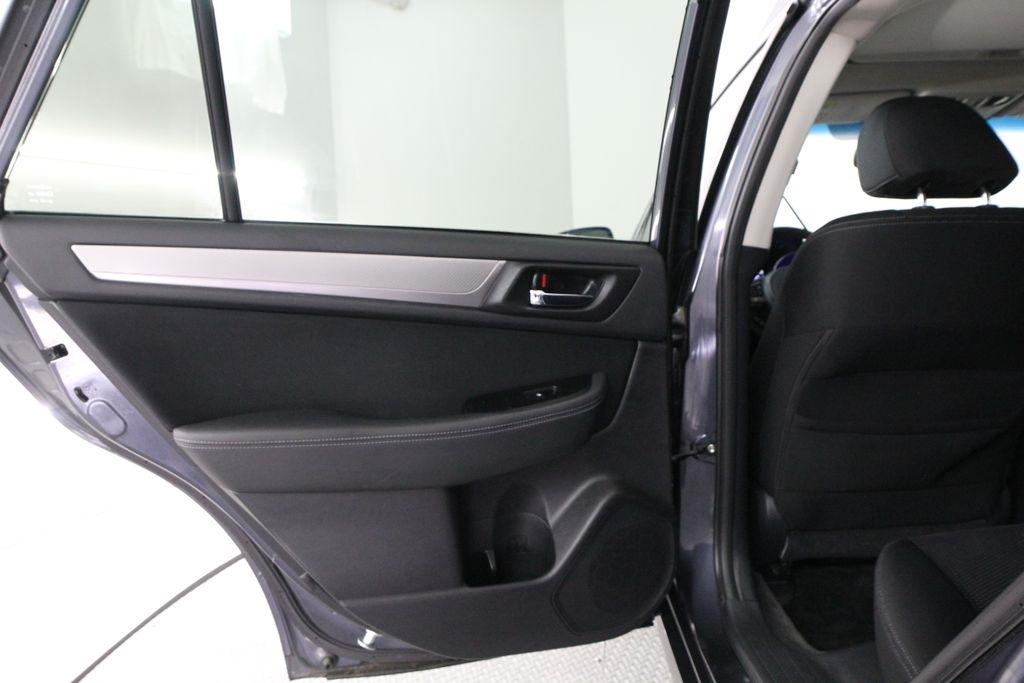 Subaru Outback 4dr Wgn 2.5i Premium PZEV 2015