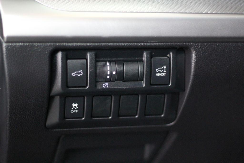 Subaru Outback 4dr Wgn 2.5i Premium PZEV 2015