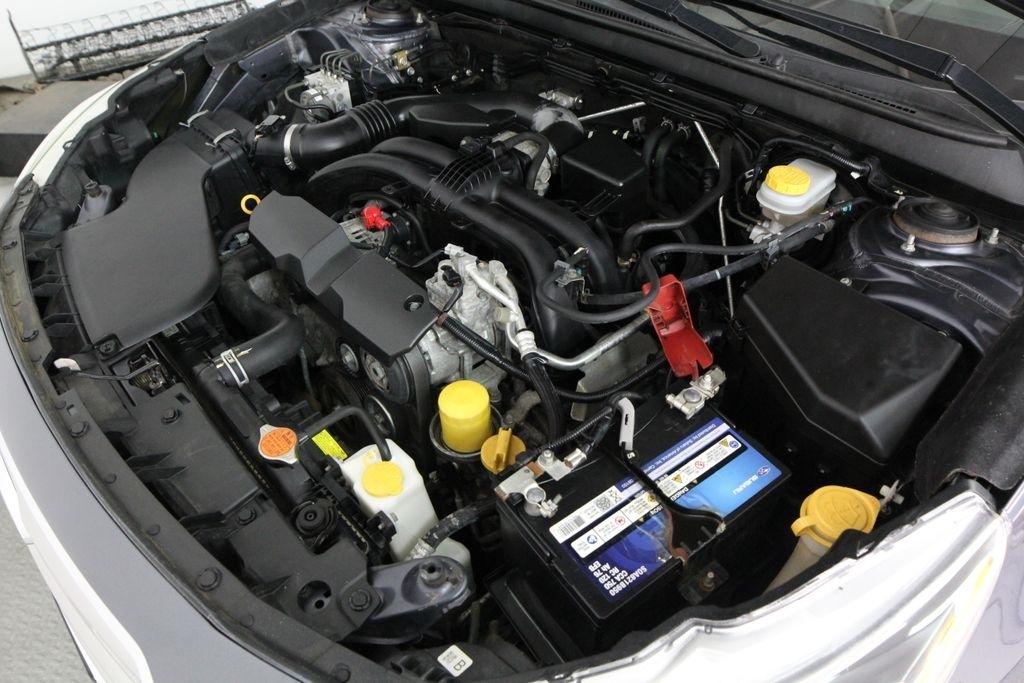 Subaru Outback 4dr Wgn 2.5i Premium PZEV 2015