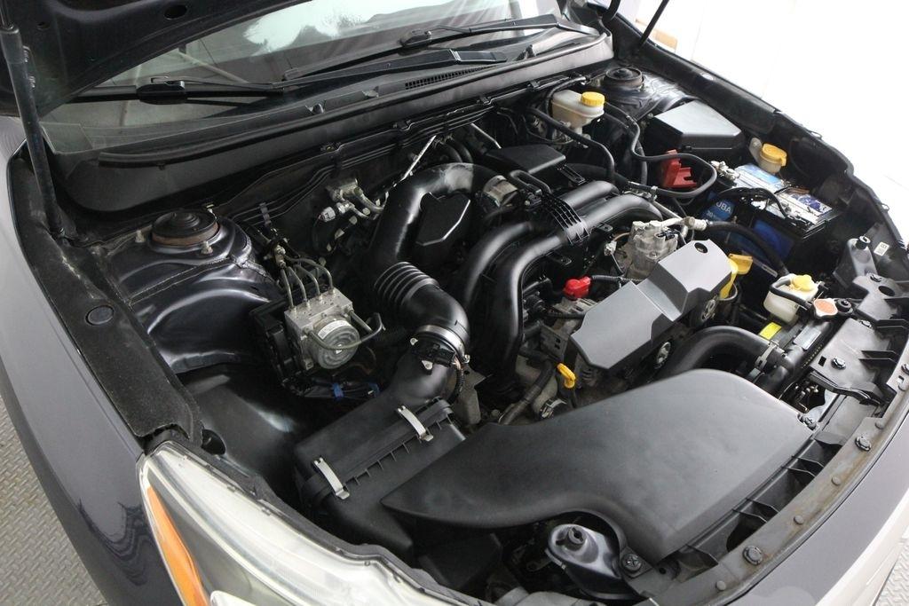 Subaru Outback 4dr Wgn 2.5i Premium PZEV 2015