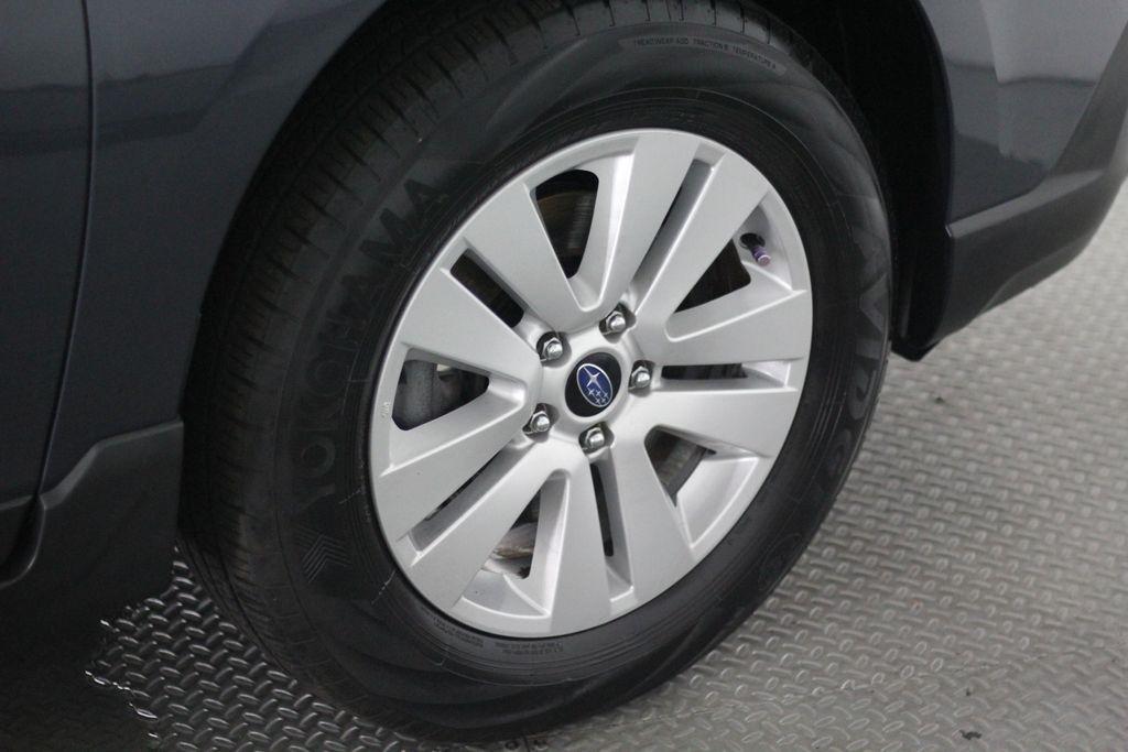 Subaru Outback 4dr Wgn 2.5i Premium PZEV 2015