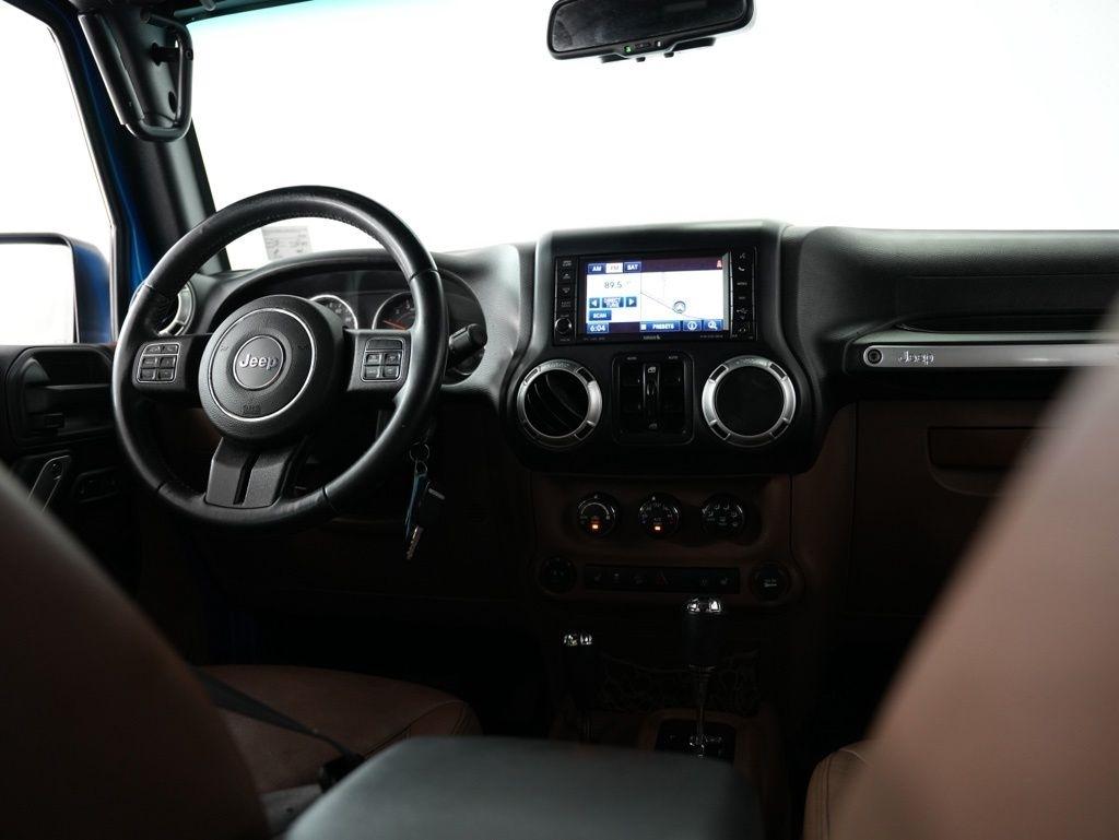 Jeep Wrangler Unlimited 4WD 4dr Sahara 2015