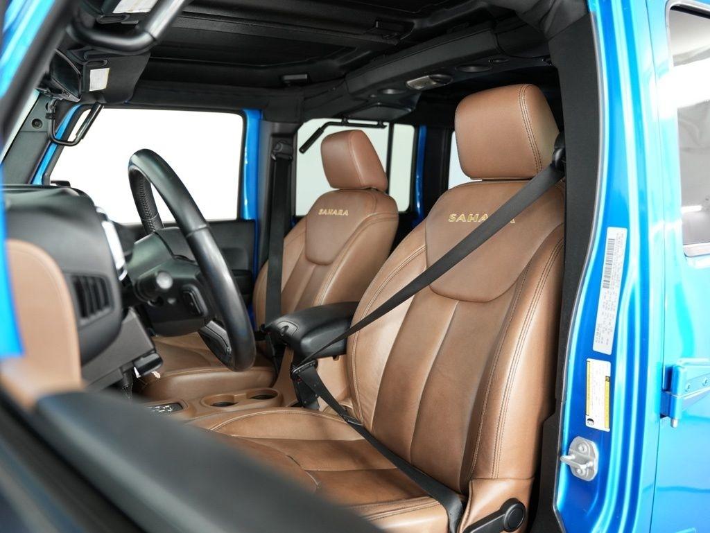 Jeep Wrangler Unlimited 4WD 4dr Sahara 2015