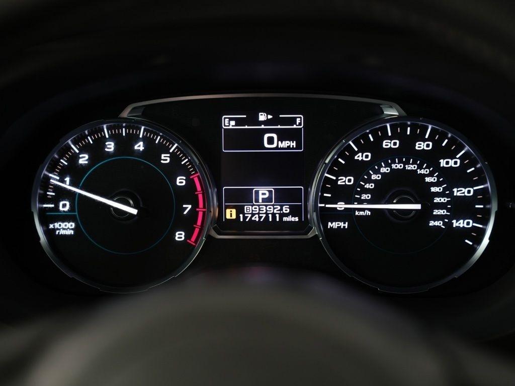 Subaru Forester 2.5i Limited CVT 2017