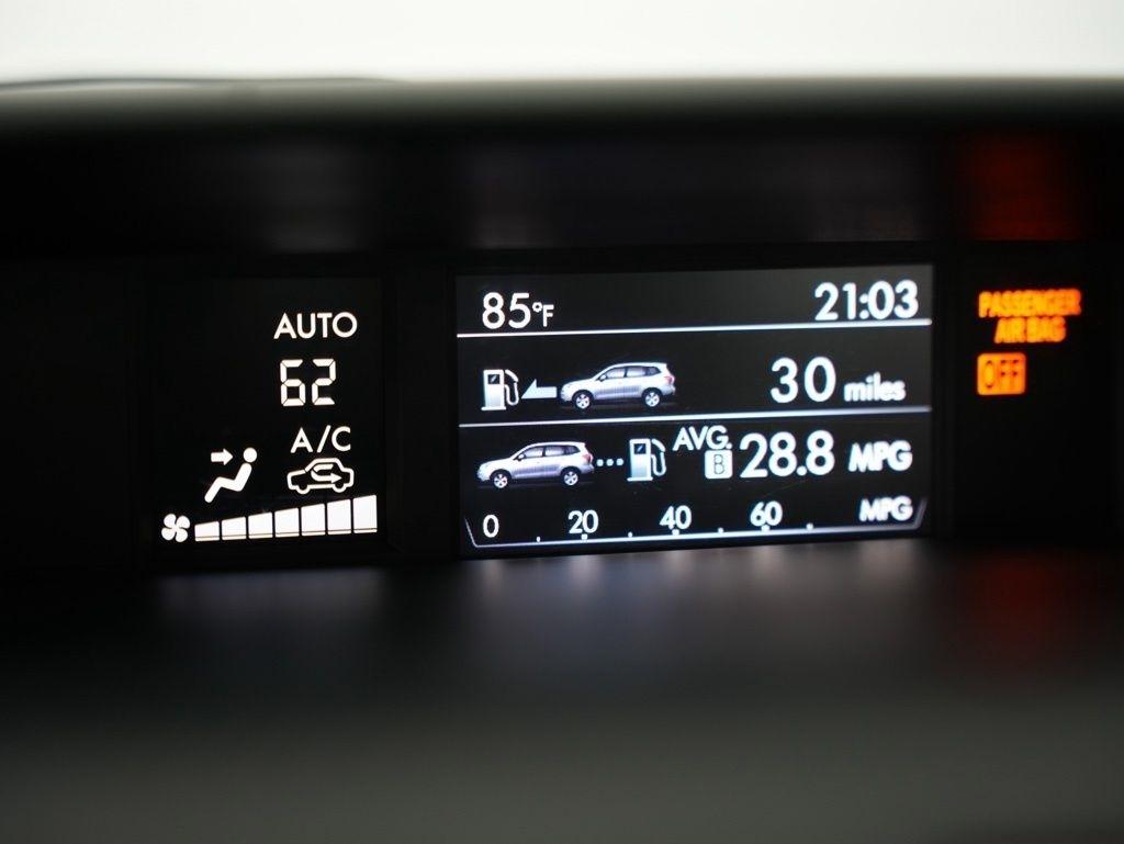 Subaru Forester 2.5i Limited CVT 2017