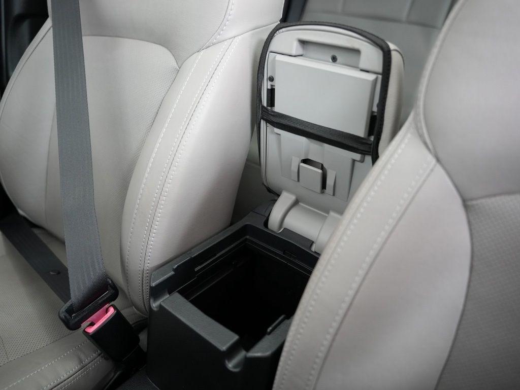 Subaru Forester 2.5i Limited CVT 2017