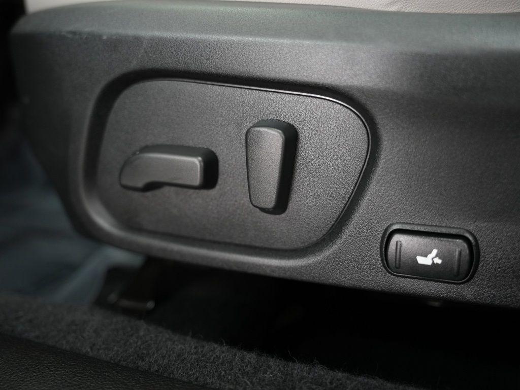 Subaru Forester 2.5i Limited CVT 2017