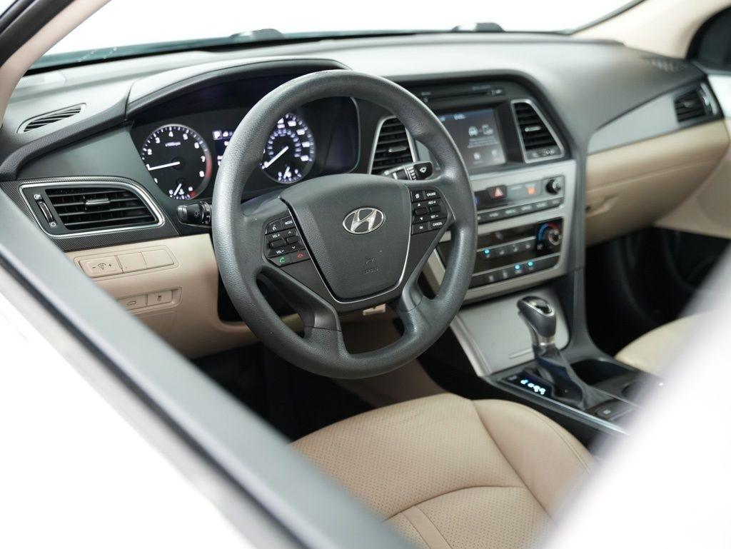 Hyundai Sonata Sport 2.4L 2017