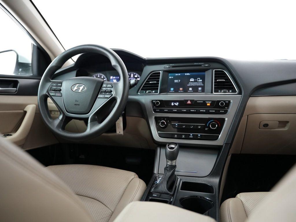 Hyundai Sonata Sport 2.4L 2017