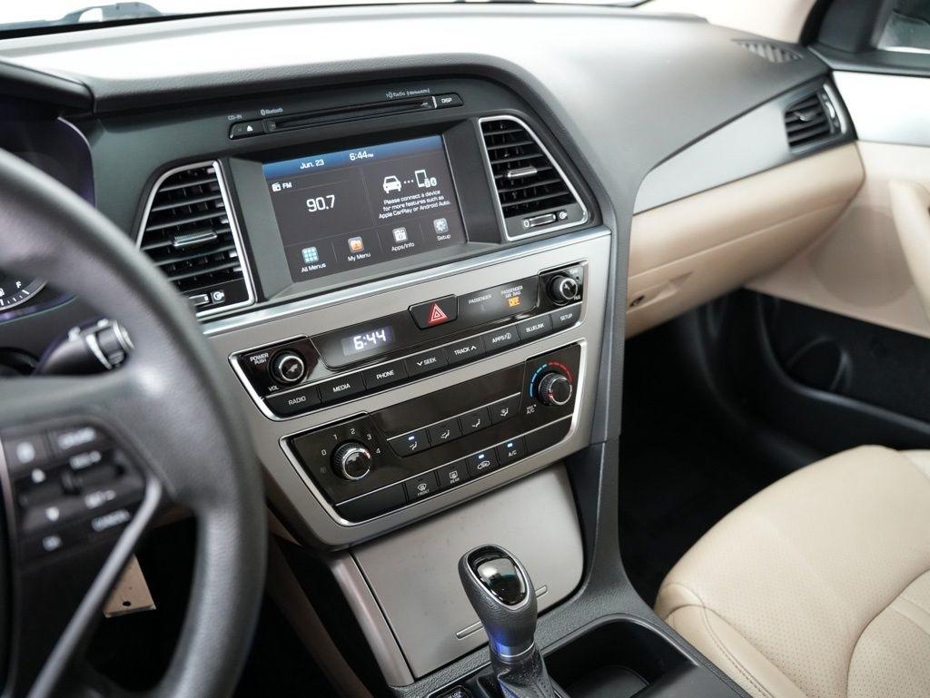 Hyundai Sonata Sport 2.4L 2017