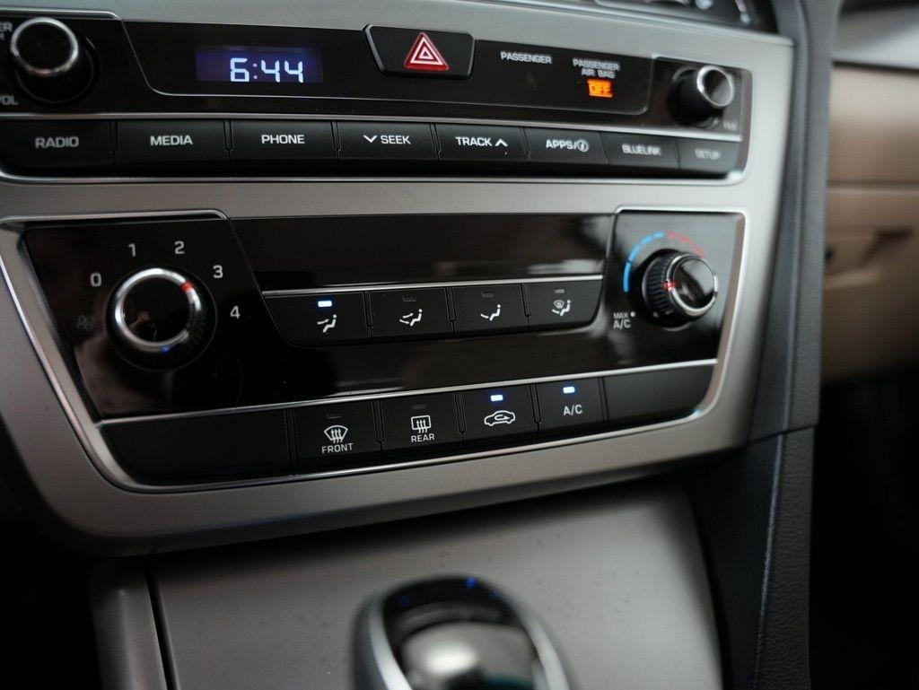 Hyundai Sonata Sport 2.4L 2017