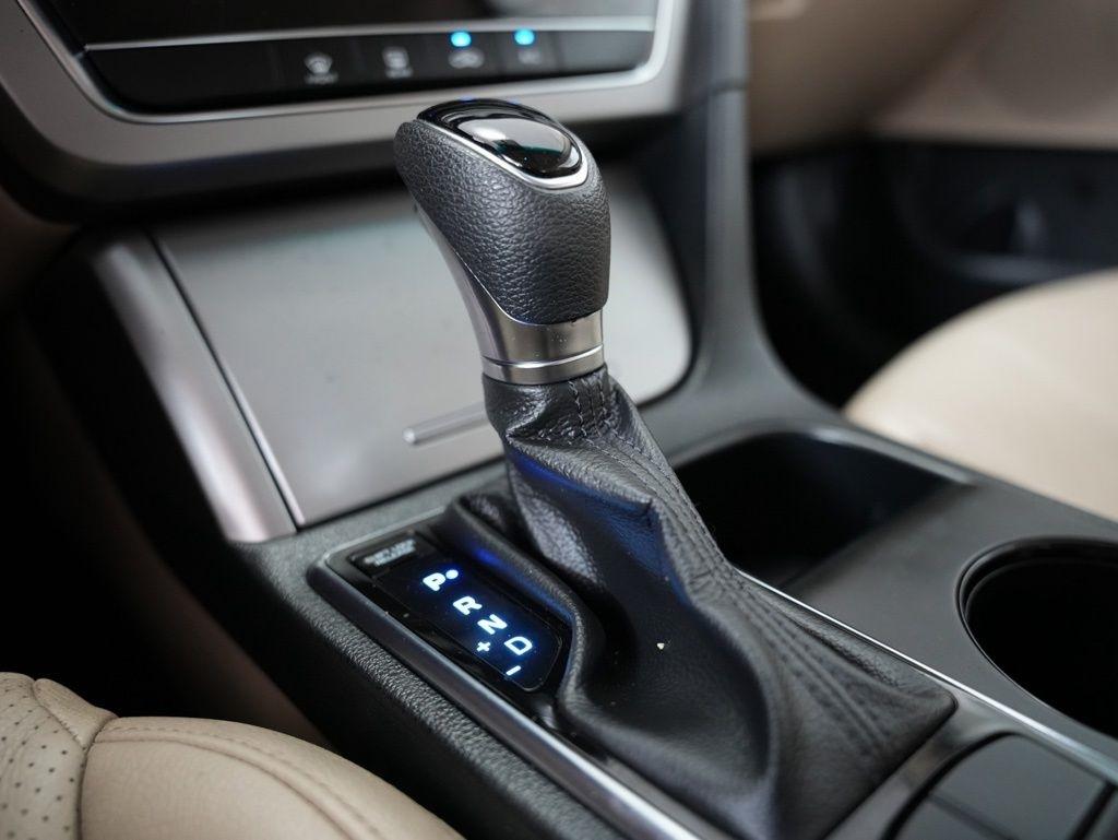 Hyundai Sonata Sport 2.4L 2017