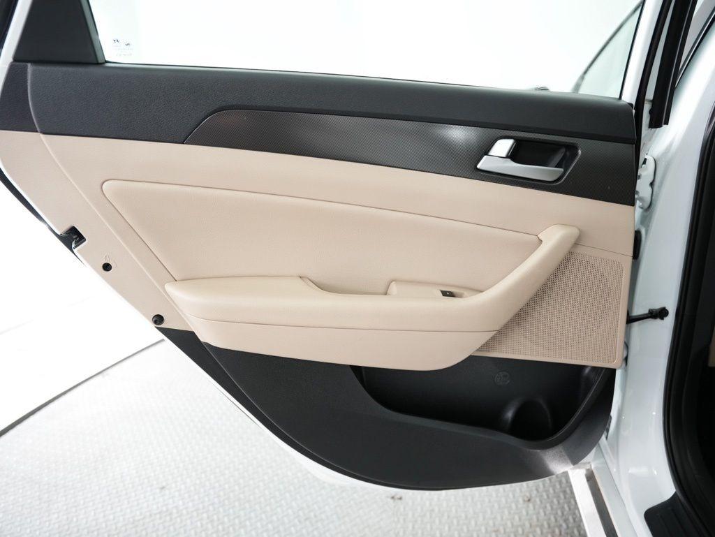 Hyundai Sonata Sport 2.4L 2017