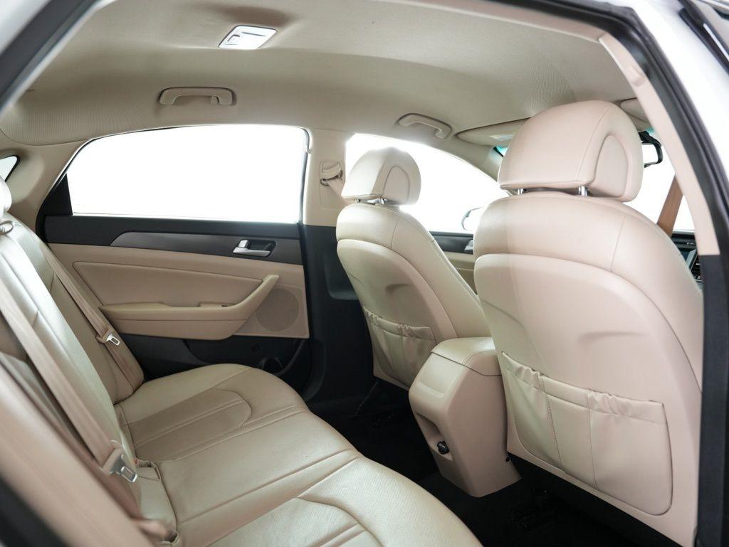 Hyundai Sonata Sport 2.4L 2017