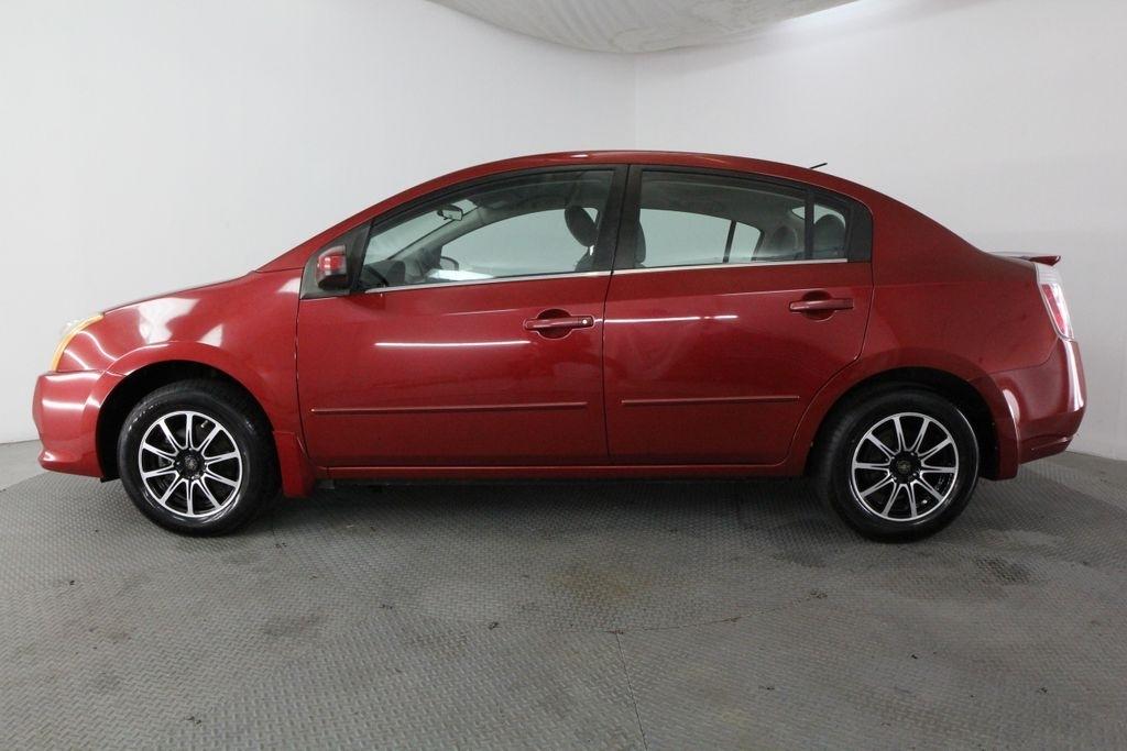 Nissan Sentra 4dr Sdn I4 CVT 2.0 2012