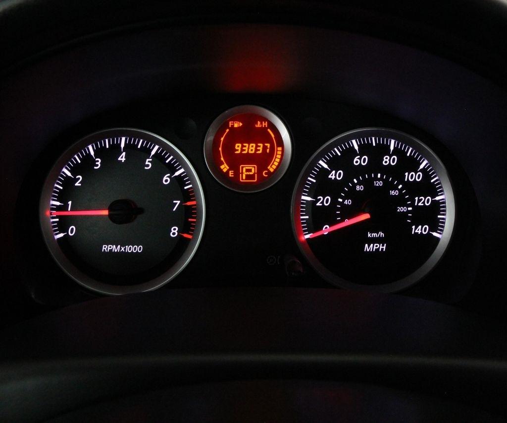 Nissan Sentra 4dr Sdn I4 CVT 2.0 2012
