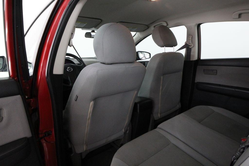 Nissan Sentra 4dr Sdn I4 CVT 2.0 2012