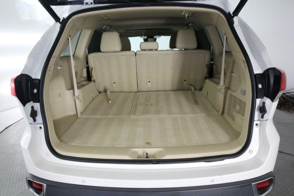 Toyota Highlander Limited V6 FWD (Natl) 2018