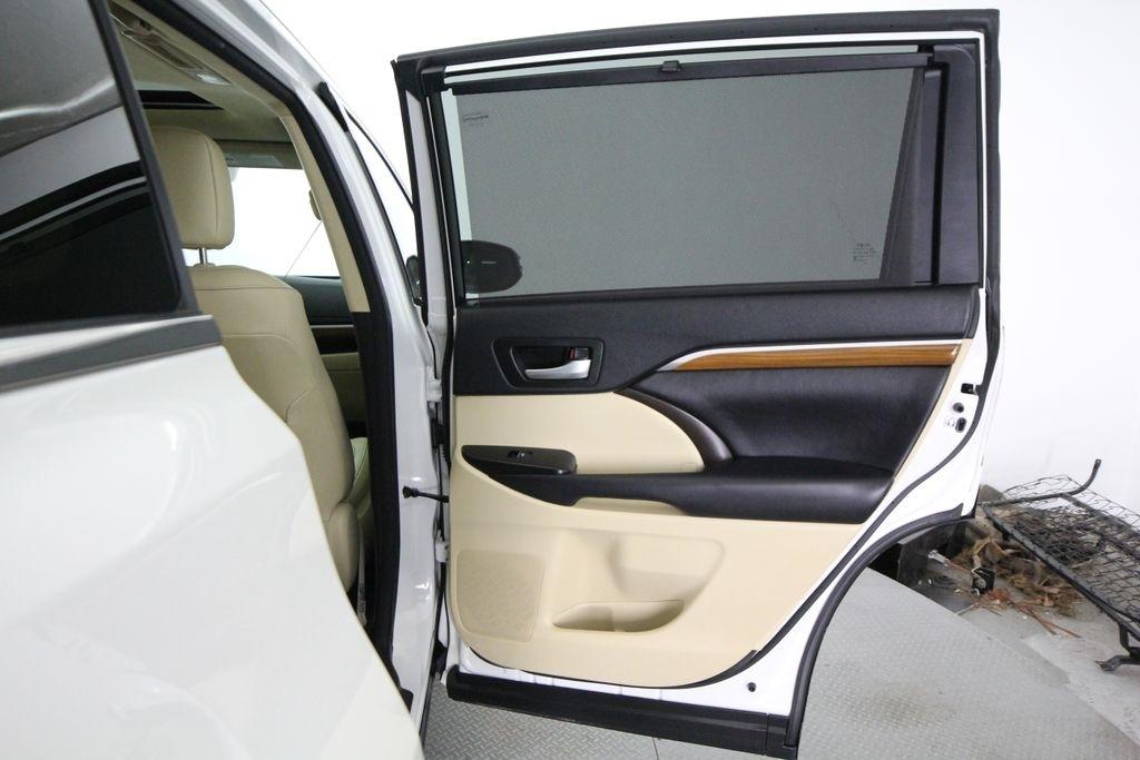 Toyota Highlander Limited V6 FWD (Natl) 2018