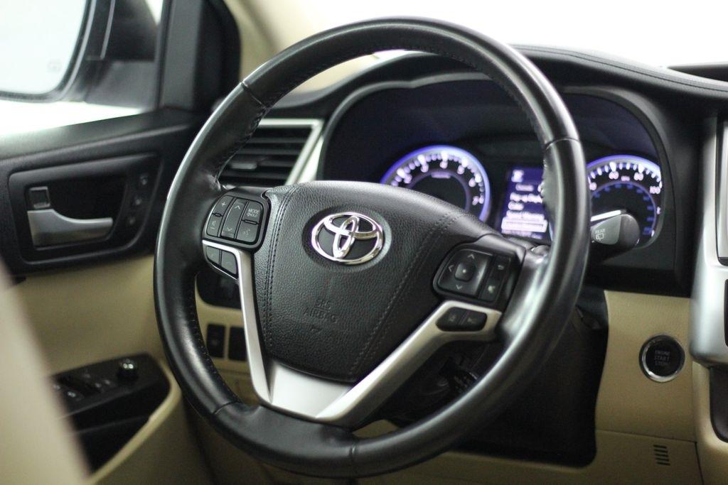 Toyota Highlander Limited V6 FWD (Natl) 2018