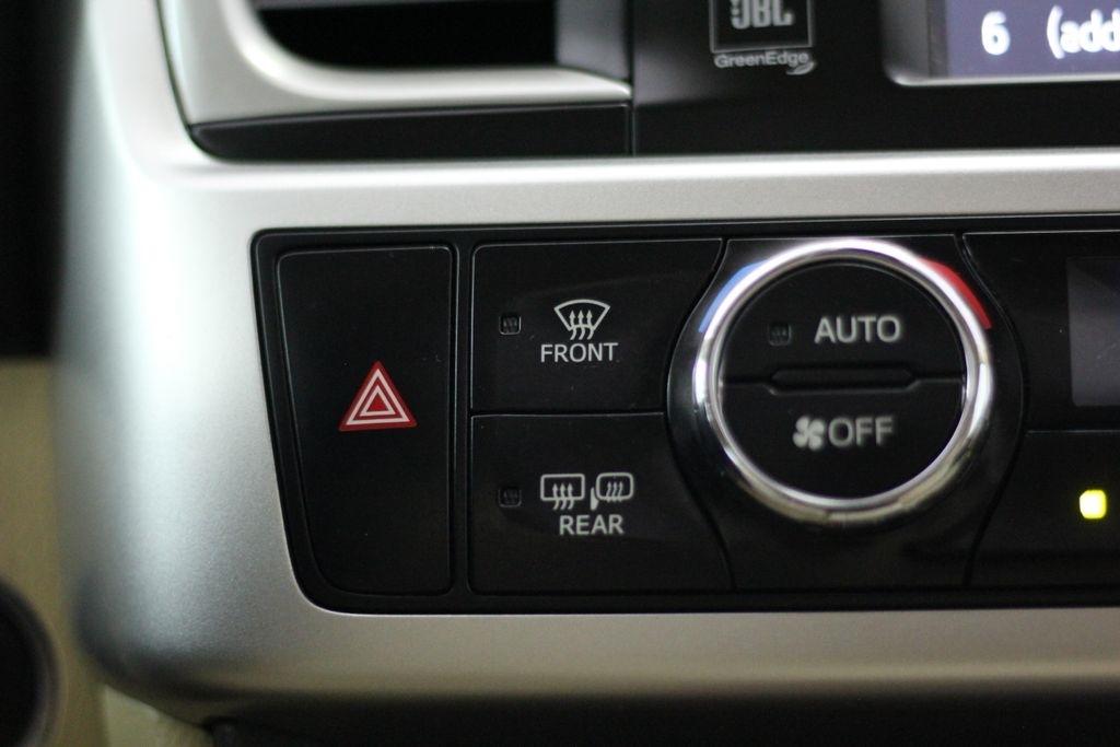 Toyota Highlander Limited V6 FWD (Natl) 2018