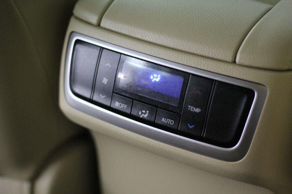 Toyota Highlander Limited V6 FWD (Natl) 2018