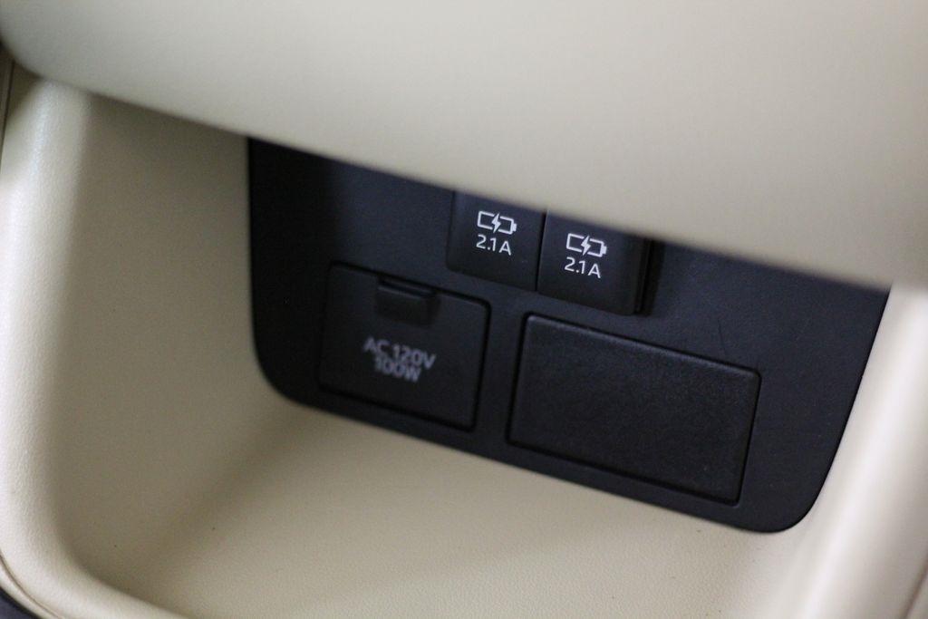 Toyota Highlander Limited V6 FWD (Natl) 2018